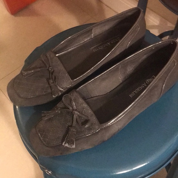 Gray shoes - Picture 2 of 8